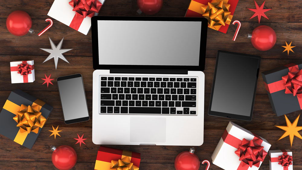 Staying Sane for Holidays: 4 Tips for Managing Your Digital Devices